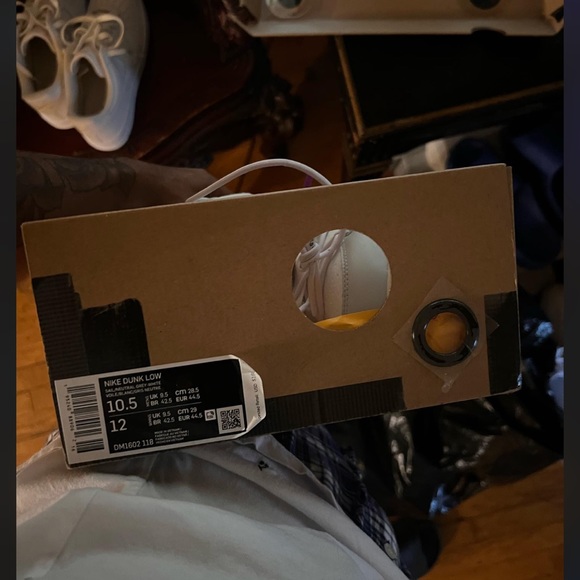 OFF WHITES Price - Picture 7 of 7